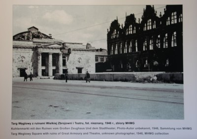 Danzig-Kohlenmarkt 1945.jpg