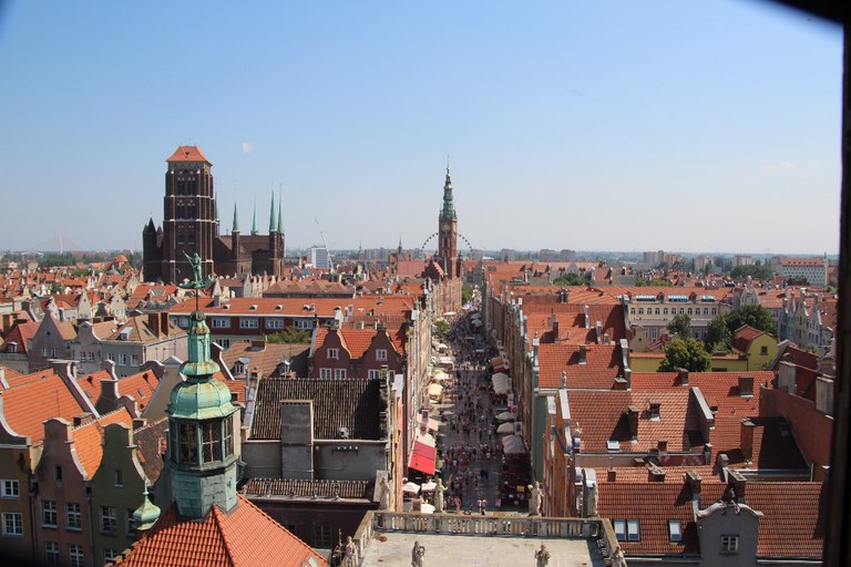 Danzig-Marienkirche und Langgasse.jpg