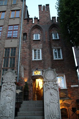 Frauengasse an der Marienkirche.jpg