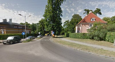 Zugang vom Osten von der Straße zum Judenfriedhof 01.jpg